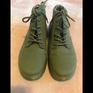 DR. MARTENS AIRWAIR CUSHION SOLE SIZE 9